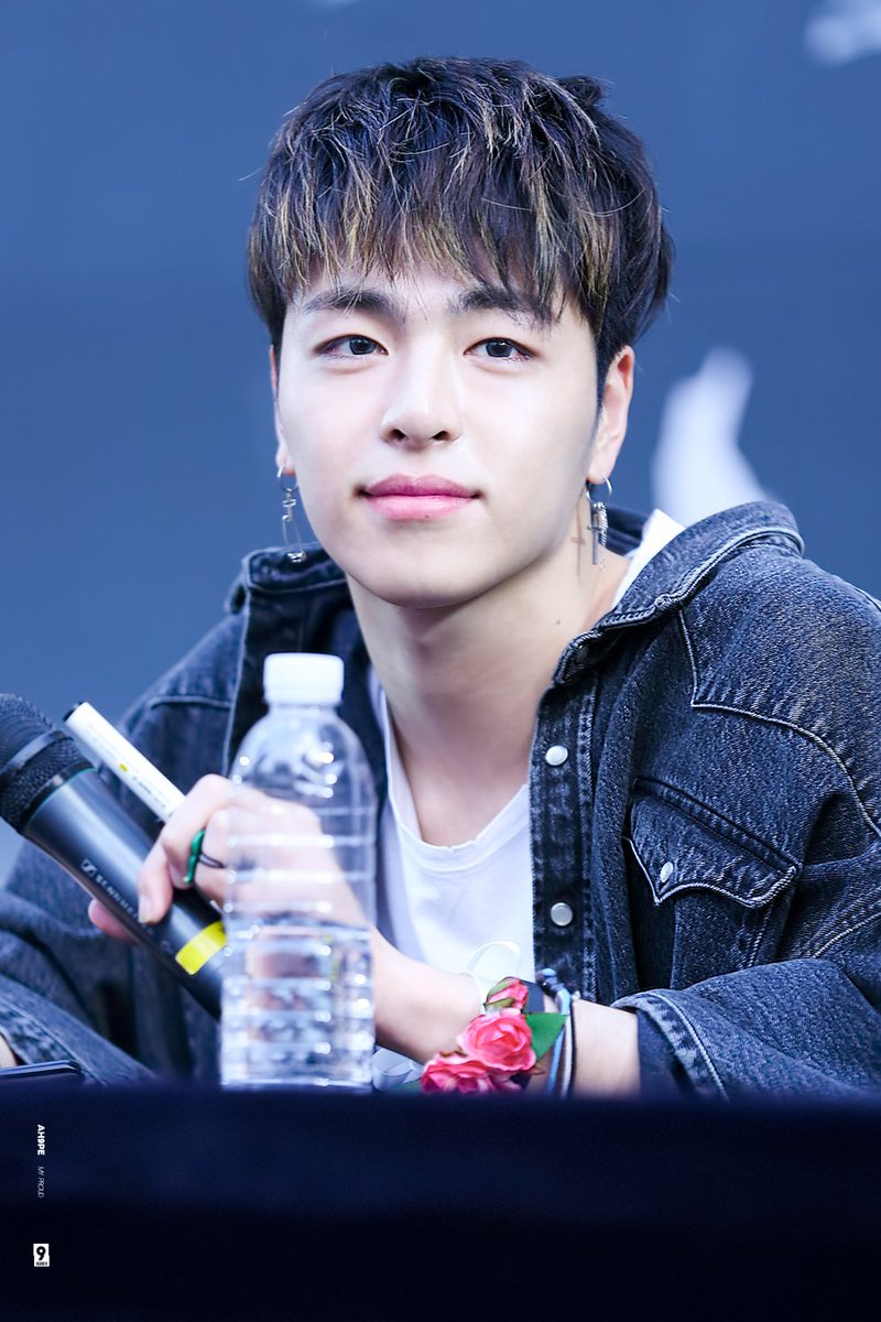 준회 청자켓 좋아 ㅠ ㅜ