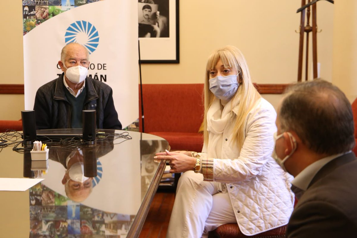 Reunidos con el ministro Luis Fernández, seguimos avanzamos en el proyecto de desarrollo de un respirador tucumano, una iniciativa conjunta de <a href="/MSALUDTUC/">SALUD PUBLICA TUC</a> y <a href="/producciontuc/">Producción Tucumán</a>.