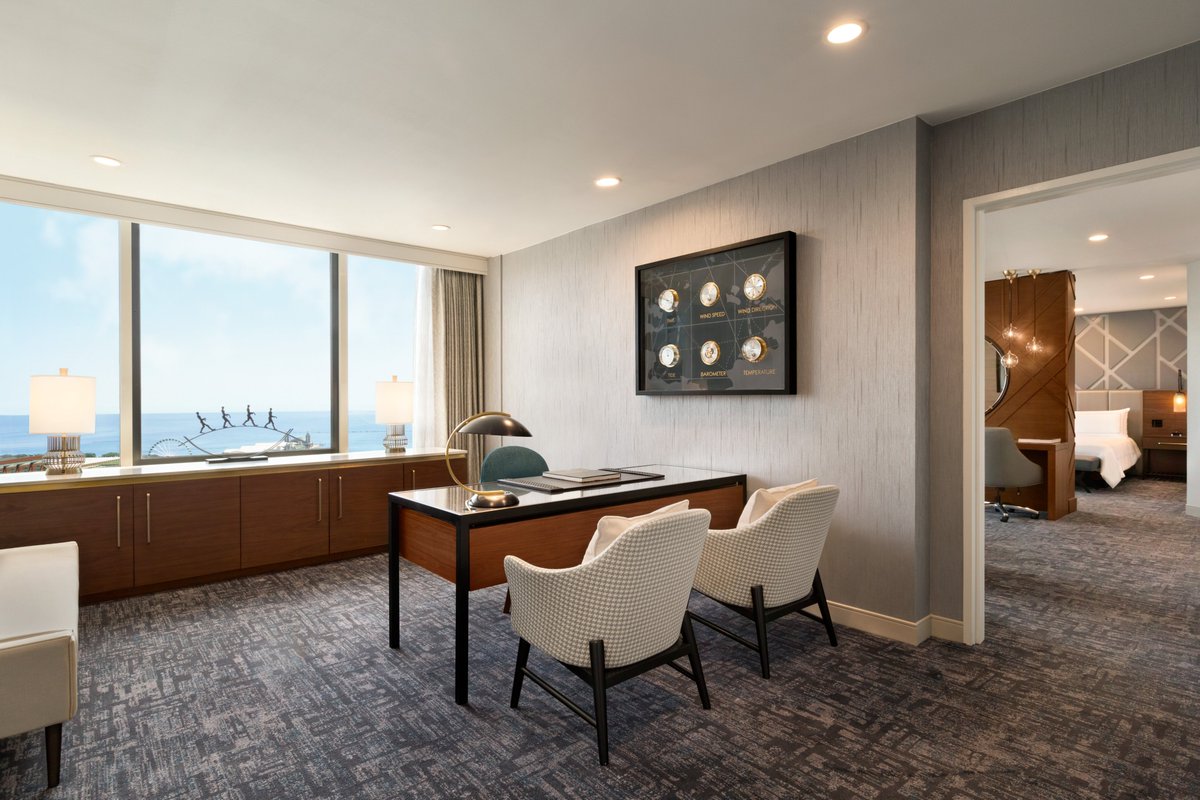 You deserve an office vacation today. Revitalize your office space for the day in a Swissôffice where your business day begins with a Vitality breakfast and beautiful views are available all day. 

Book your Swissôffice here: bit.ly/3hgazeS