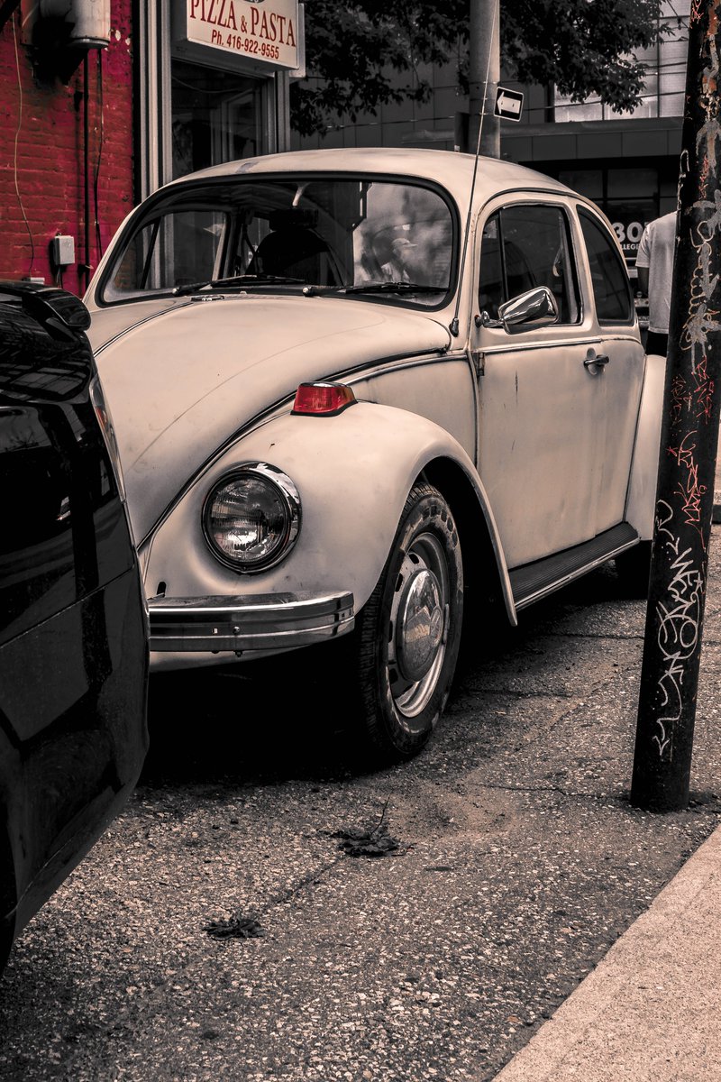 jhdphotog's tweet photo. The Love Bug ❤️🐞
__
#vwbug #vintagephotography #aircooledvw #historiccar #volkswagenbeetle #classicvw #vwaircooled #vwclassic #volkswagenbug #aircooled_classics #beetlelife #vwbeetlelovers #vwclassics #volkswagenclassic #vwbeetles #beetlecar #vwbeetlestance #dailyclassics https://t.co/B4FhG4si4t