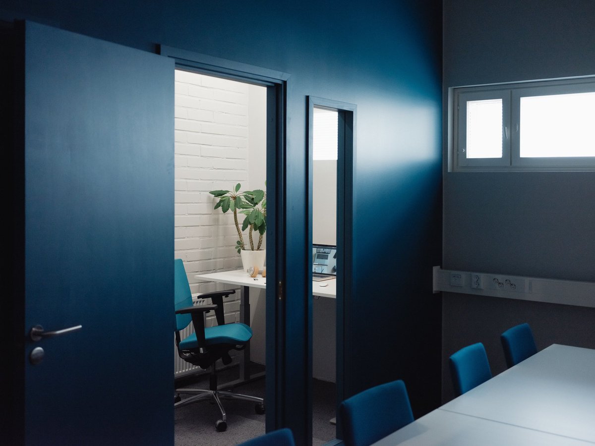 ynorthcom's tweet photo. More than just a space. 
Did you know that we have roughly 165m2 multipurpose area downstairs of our office for events, meetings and quiet working?

#coworking #office #workspace #lapland https://t.co/l20RT0R6gy