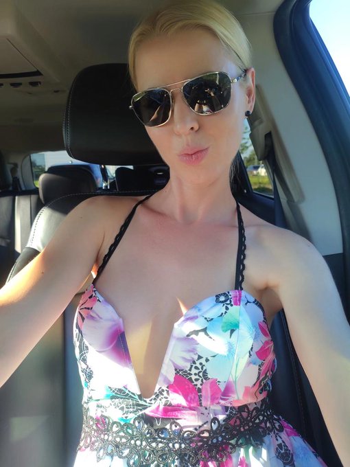 I must do 2 things before driving... Guess which and check correct  answer on https://t.co/6VPV5jAfcR