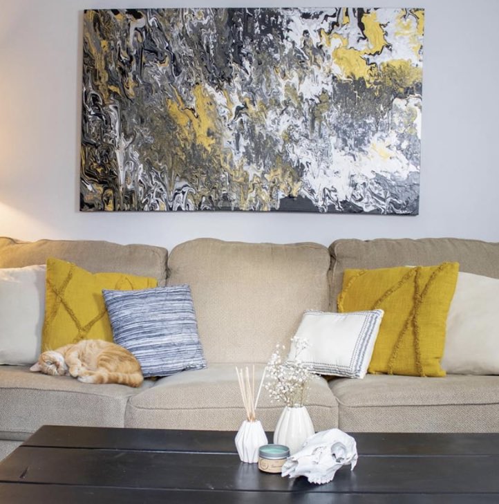 Cockatootulsa's tweet photo. Recent commission fulfilled by Susan. Custom abstract acrylic pour paintings are perfect for tying together any room!

Choose your size and then provide us with any 4 (or less) colors you’d like. Prices start at $20!

#abstractpainting #abstractart #homeinterior #acrylicpour https://t.co/LF8NmoiGXU