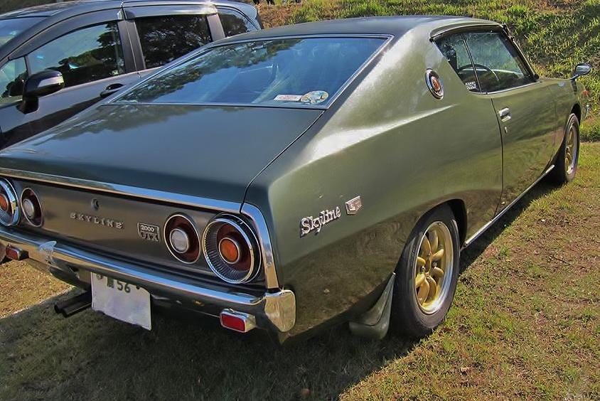 تويتر 宮尾岳 على تويتر モスグリーン これにピンと来るのは50歳以上だろうか 1970年代のスポーティーな車 には必ず設定してあった 深いグリーンだ 最近この色見ないなあ T Co Xa6t6sbp2n