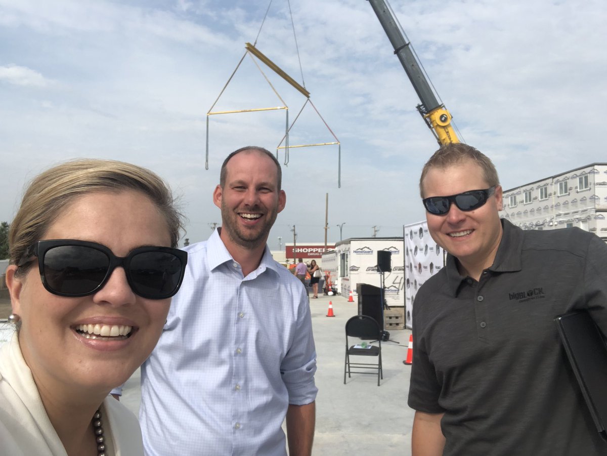Chris_Guerette's tweet photo. Look at that crane! Looking forward to witnessing it in action on a net zero unit! Congrats Alex Miller & @BigBlockConst team on your announcement today. Totally celebrating with you. Something is up this year in housing in #sask... so much success. #saskrocks #highheelsonsite https://t.co/QfSWrGttt9