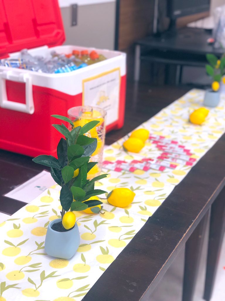 It’s going to be a scorcher today so  we’re celebrating #NationalLemonadeDay HARD! 

Bringing a little lemon love to the T1306 team ♥️🍋

#WorkSomewhereYouLove