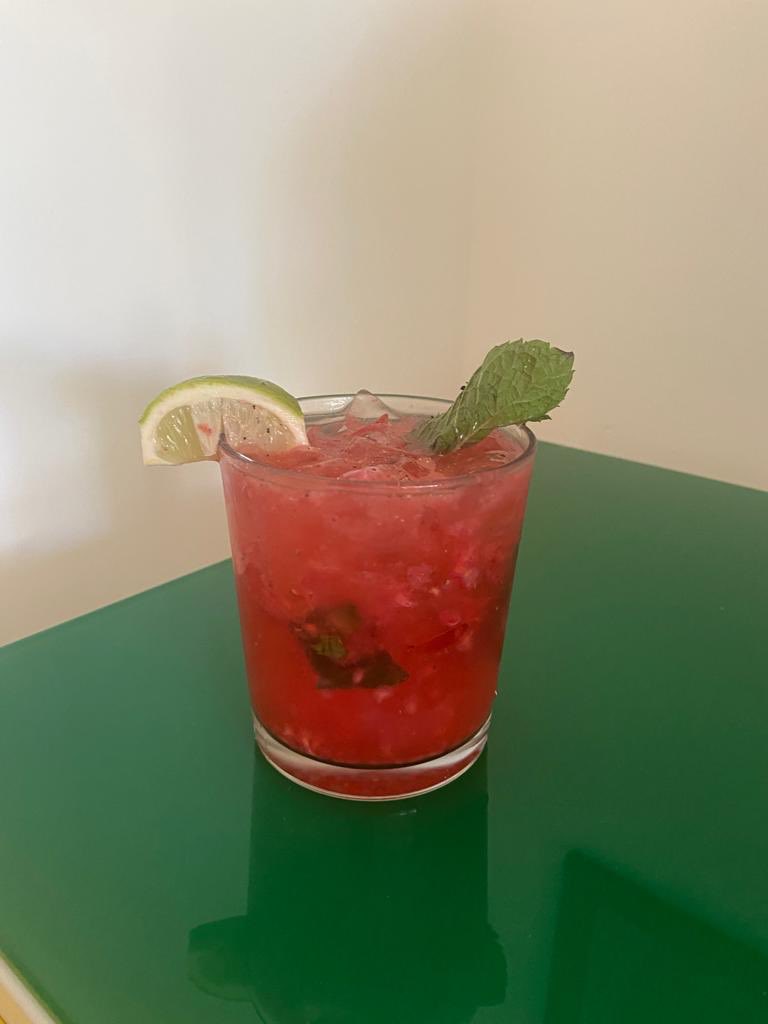 hotelrepublic's tweet image. We had 10 MICE agencies on our @homeofbombay virtual cocktail master class today! Feedback was excellent ! We think they liked it. We are selling it to #eventprofs as of next week - it’s a super team building exercise with a great brand behind it #laverstokelive #bombaydistillery