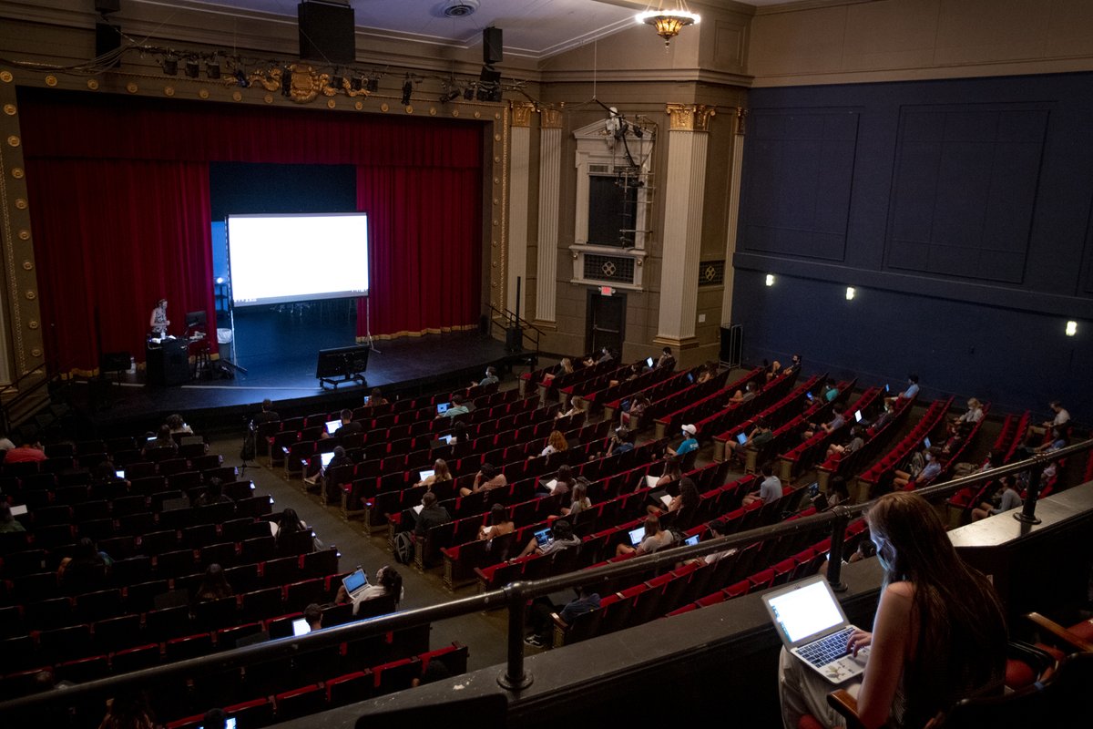 Tulane's tweet photo. π The fall semester commenced yesterday as classes were held both in-person and online. Campus has been transformed to accommodate social distancing and safety protocols. #ReturnTUcampus
For more information on the Fall 2020 semester, visit https://t.co/PObevtTWtp. https://t.co/WWXCQU6qA6