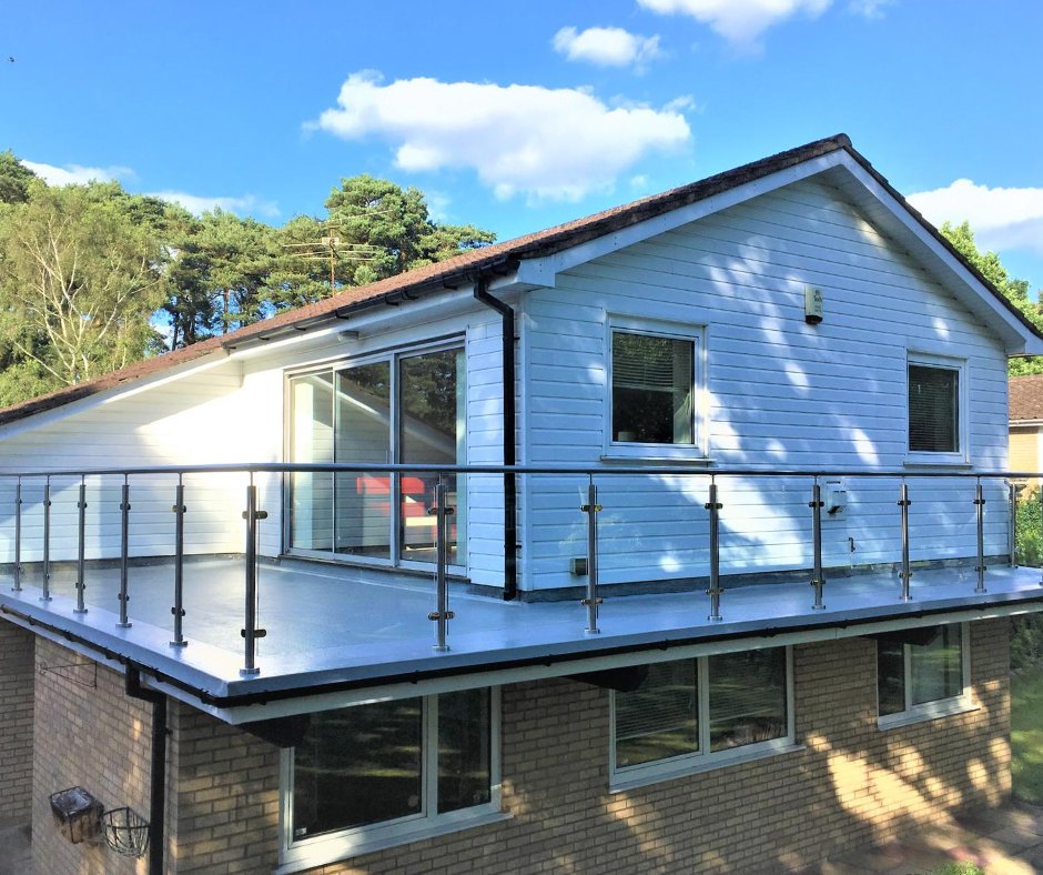 Advanced_Roofs's tweet photo. 🌟🤩 Throwback to this stunning fibreglass balcony roof 🤩🌟

✨ Looks Great! 
💧  Water-Resistant
👌  Seamless
💪Durable

https://t.co/6cGCi8Prrw

#throwbackthursday #flatroofspecialists #fibreglassroof https://t.co/xBuKon2zU2