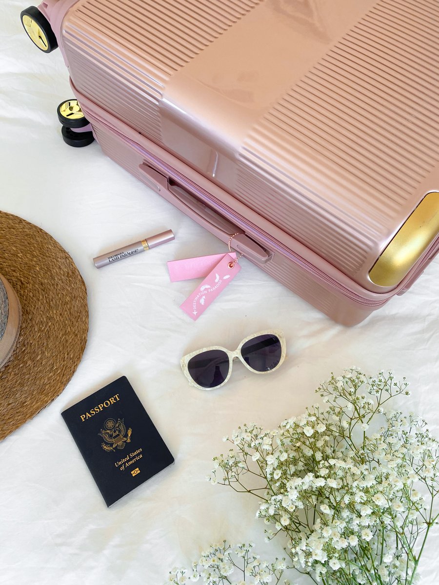 Dreaming about my next vacation thanks to @lorealparis Lash Paradise from @walmart
bit.ly/3hVqb7g 💗 #walmartbeauty #lorealparis #lorealmakeup #ad