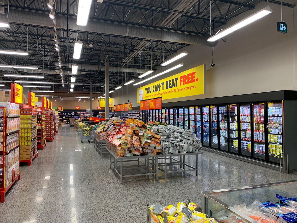 HuntingtonProps's tweet image. No Frills located at 5734 Hazeldean Road now open! 🥳🍎🥑🥖🧀🥩 #Ottawa #Stittsville #Kanata @nofrillsCA