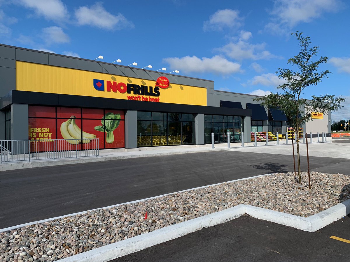 HuntingtonProps's tweet image. No Frills located at 5734 Hazeldean Road now open! 🥳🍎🥑🥖🧀🥩 #Ottawa #Stittsville #Kanata @nofrillsCA