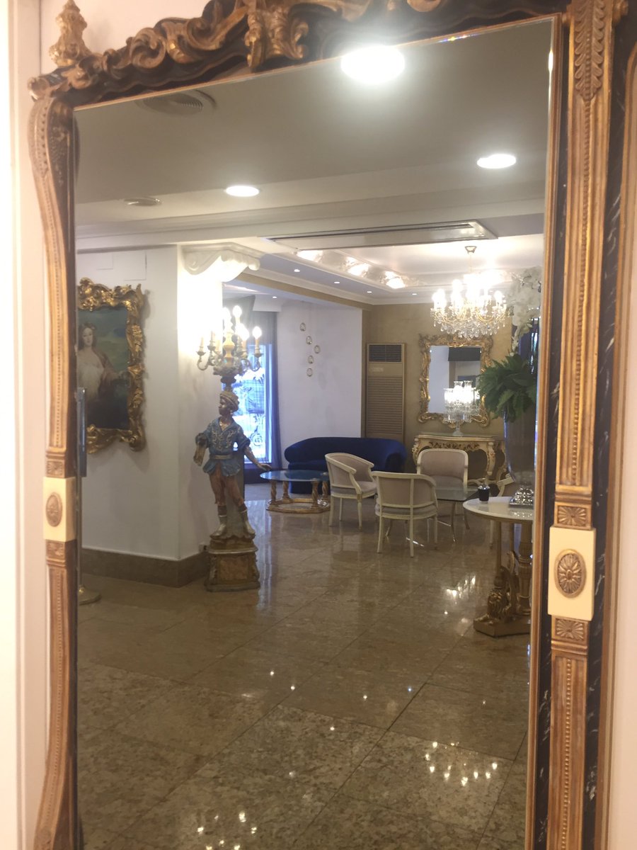 HotelArtheus's tweet photo. Aprovecha los últimos días de tus vacaciones. Descuentos de hasta el 10%. Reservas en https://t.co/Mti6H1FH34 #Salamanca #vacaciones2020 #hotel https://t.co/GKMuCLKnLW