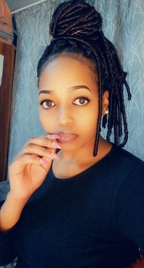 NwabisaSeptemb3's tweet photo. I checked few videos on YouTube on how to do #fauxLocks, then decided to do myself. Easiest hairstyle I've ever done on my head. https://t.co/k0ZJUPLybh