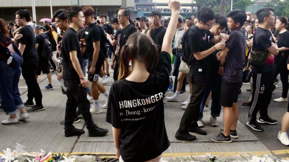 P.S. Credit to this thread goes to a group, not me alone. We felt we cannot stand idle when an account speaks so loud, with the voice of the CCP, against the struggle for Freedom and Human Rights of  #Uyghurs, the people of  #HongKong and  #Tibet.  #WeAreAllHongKongers