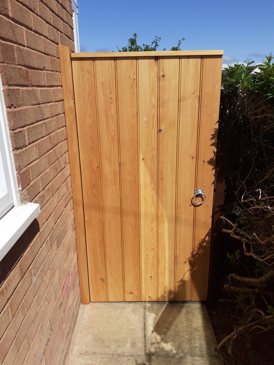 Two bespoke made garden gates for my customer in #Hemyock, #Devon.