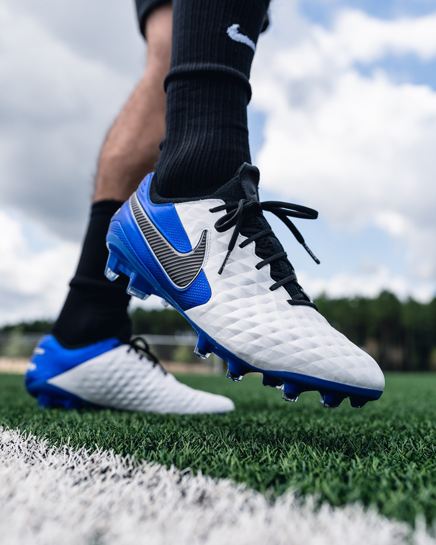 PROFF on Twitter: "Nike Tiempo Legend 8 Elite FG Daybreak: This boot is used by players such as Ramos, Gerard Pique and Virgil Van Dijk. This is a football boot with