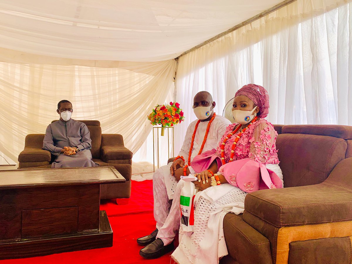 IAOkowa's tweet photo. Today, I joined my Chief Press Secretary, Mr. Olisa Ifeajika, and his family, as they buried their beloved mother, Mama Eunice Ifeajika in Illah, Oshimili North LGA of Delta State. https://t.co/Da4ZlaHt3G