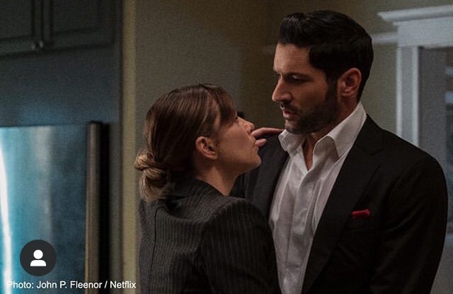 Tom_EllisFans's tweet photo. Repost @JohnPFleenor IG « More of my new Season 5 pics of #tomellis &amp; #laurengerman  on Luci. Season 5 #Netflix! »

#lucifernetflix #lucifer #lucifersaved #lucifermorningstar #devilish #luciferseason5 #luciferseason6 #lucifercrew #bts #michaelisadick https://t.co/3iAtV9dDAI