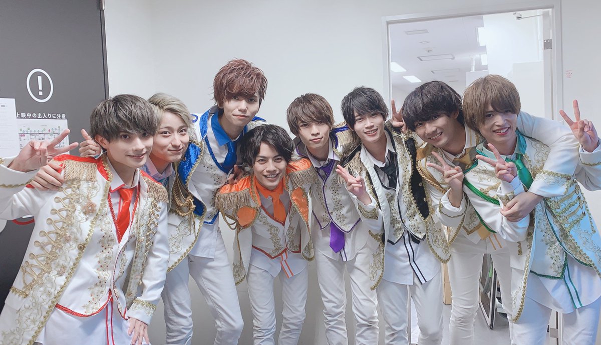 JustC_3's tweet photo. JustC-3 last liveありがとうございました！
日付が超えちゃって今でも実感がわかなくて涙が出ません。
また月曜日にはメンバーやみなさんのかおをみるんだろなと思っちゃいます。。

２年半皆様のお力添えがないとここまで来れなかったです。
本当にありがとうございました！！ https://t.co/0M0MQhiTcb