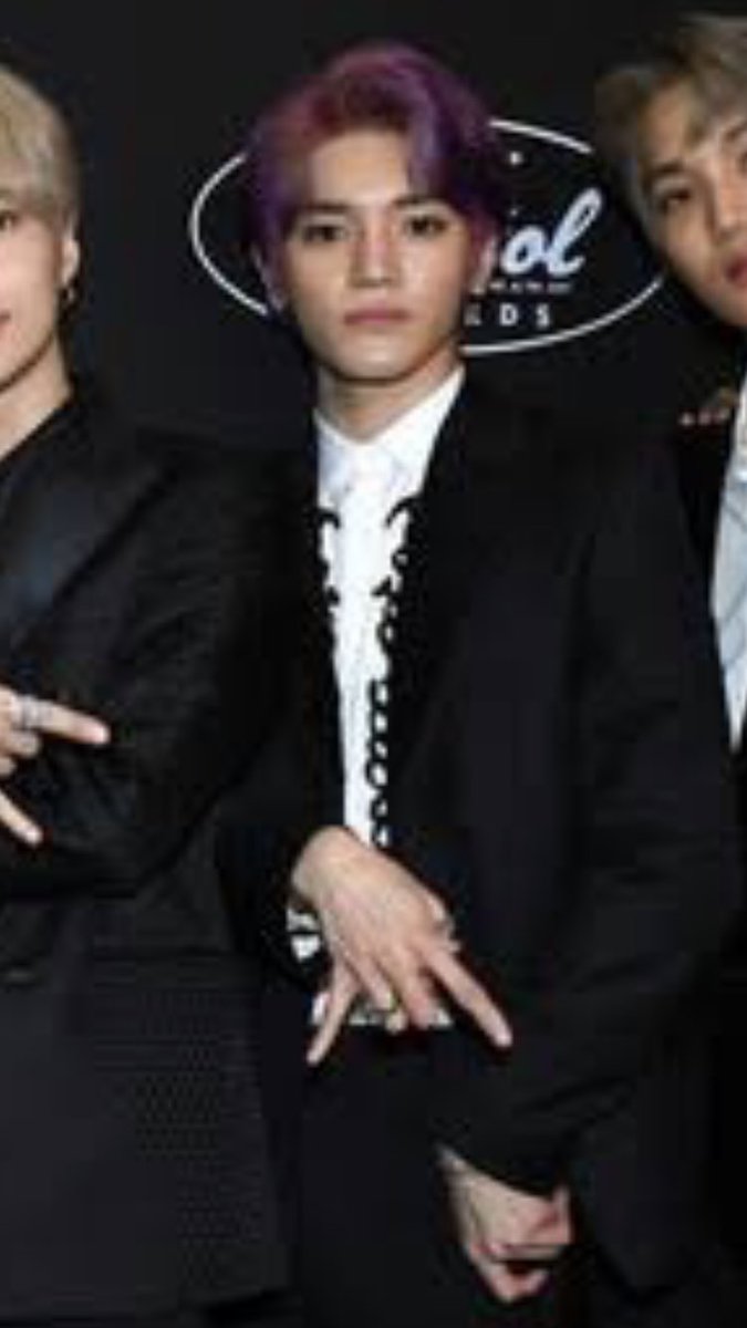 taeyong - 1/10what the fuck taeyong