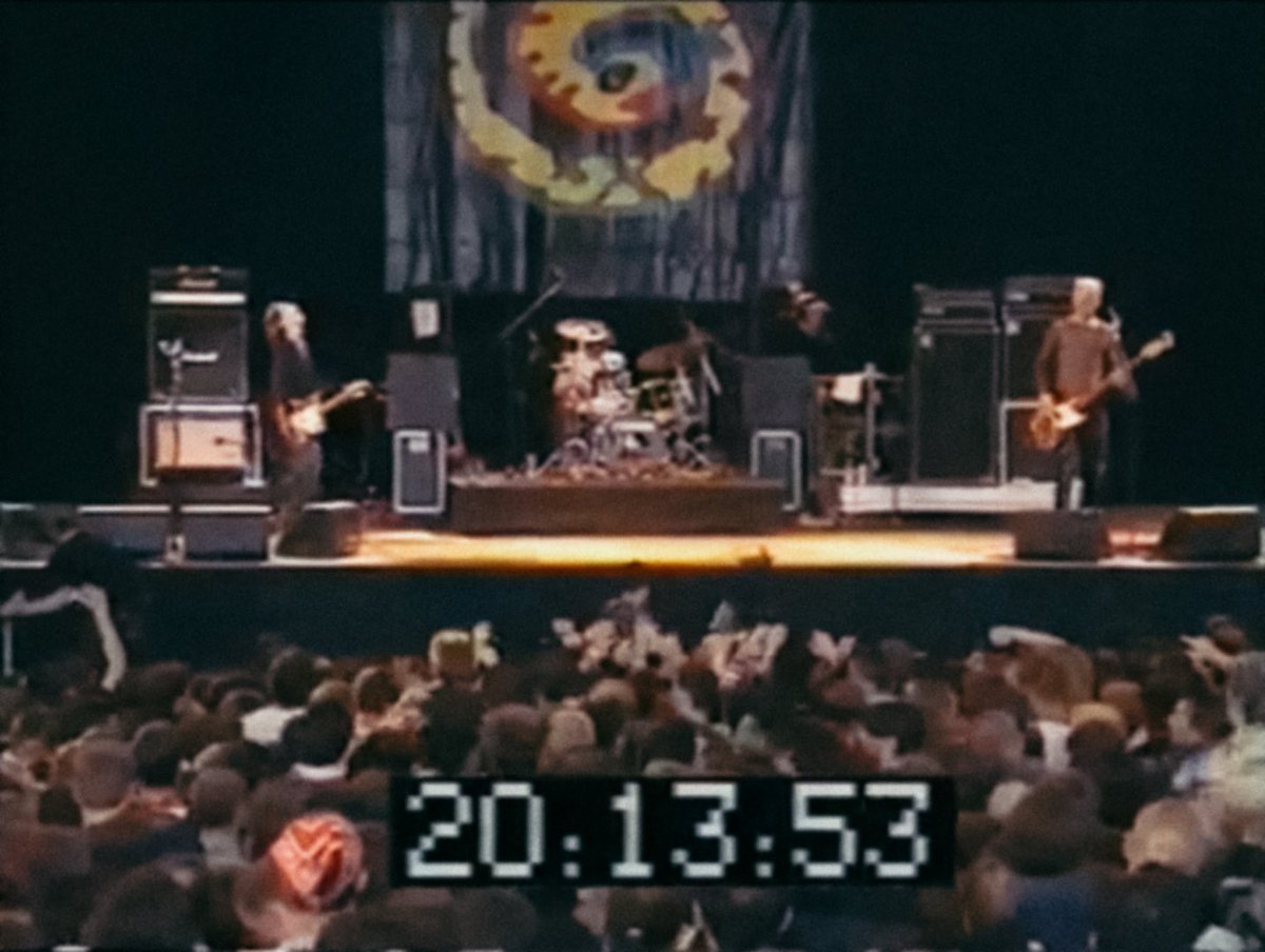 PLACEBOWORLD's tweet photo. We’ve dug deep into the archives to find this set from 1997 at Les Eurockéennes de Belfort Festival. It will be premiering on @YouTube tomorrow at 7pm BST. 
x Placebo

https://t.co/C6E2m5X4yB https://t.co/VqZjDkQvMl