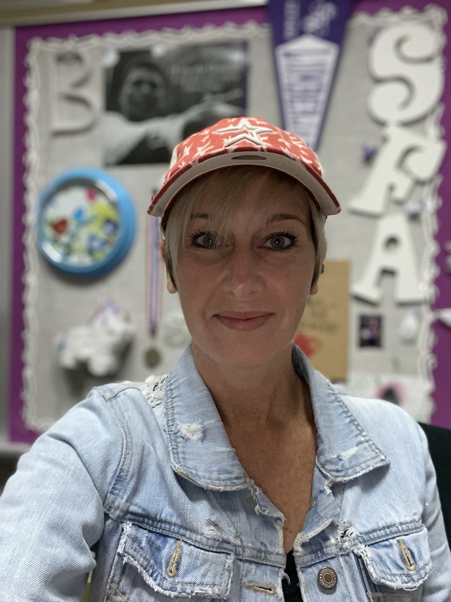 kbuckleyrela's tweet photo. #seeingstars #hatday #HMSfamily #HMSspiritweek https://t.co/atfBhKs3jM
