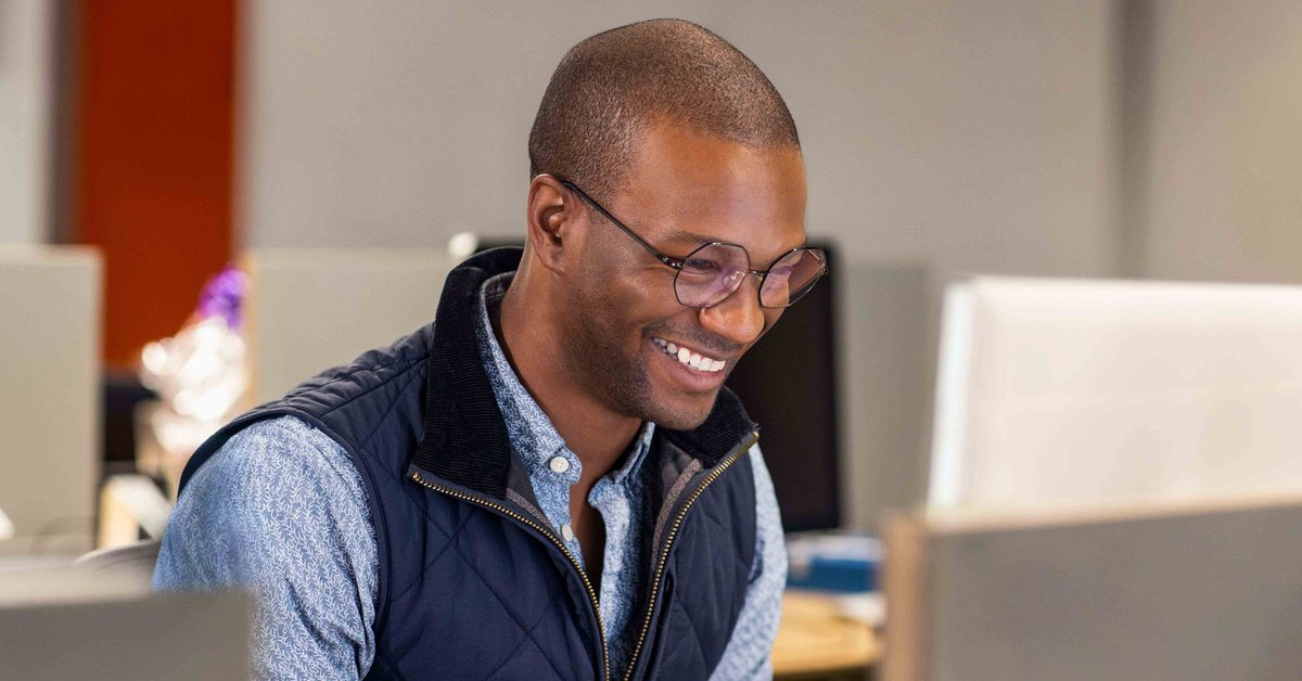 MicrosoftLearn's tweet photo. Earning a Microsoft Certification is a great way to stand out as a candidate in today’s crowded job market. One surefire way to prepare is with free, on-demand #MicrosoftLearn online learning paths. Browse now: