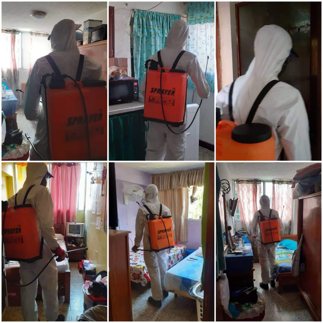 Eje13SucreCcs's tweet photo. Desinfección en Bloque 12 Simón Bolivar Donde Pac dio positivo a Prueba Covid-19 y se encuentra aislada  🚷☣️  #Covid_19 #FelizJueves #Venezuela 
#psuvcaracas 
@ErikaPSUV 
@dcabellor 
@eduardopinate
@AYmca13 
@ubch_santateresita
@Colonbelki1 
@yukemberly 
@GaryPacheco15 https://t.co/4Mwg6OERQ5