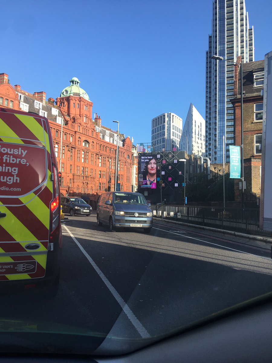 susan_booth's tweet photo. Spotted on the way to the office today! Ovarian cancer symptoms awareness at its best! @TargetOvarian @SeemaFlower https://t.co/VI2cO0rtJm