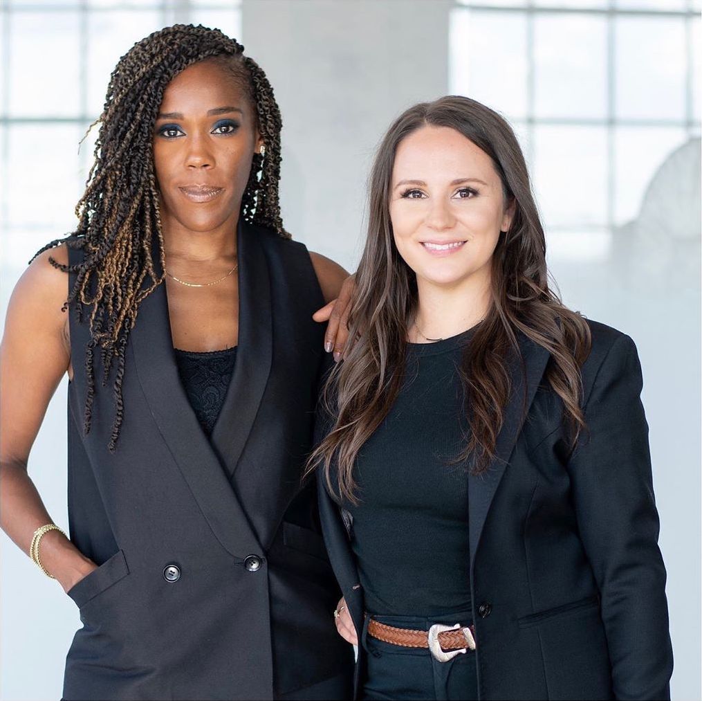 Nashville_CM's tweet image. We're excited to announce that Elizabeth and Ashley of Triluna Wellness will be leading us as we confront this month's global theme of Stress! Join us Friday August 28th, 8:30-10:00am. Tix: creativemornings.com/talks/ashley-b…  #cmnsh #CreativeMornings #CMstress