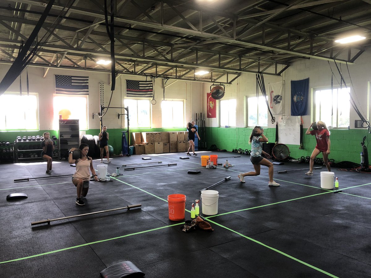 Coach Dean tweet media