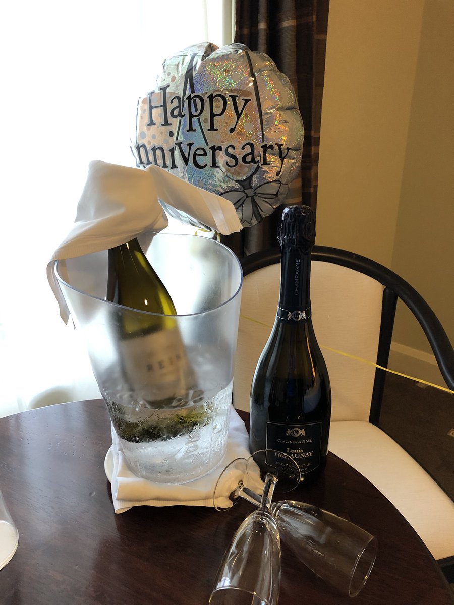 Éamo. (@whitebhoy) on Twitter photo <a href="/radiokerry/">Radio Kerry</a> <a href="/KenmareBayHotel/">Kenmare Bay Hotel</a> cashing in my prize win, and the welcome was great. Timing worked out well too 🥂 <a href="/DeFaoitecailin/">Ciara White</a> <a href="/radiokerry/">Radio Kerry</a> <a href="/KenmareBayHotel/">Kenmare Bay Hotel</a> cashing in my prize win, and the welcome was great. Timing worked out well too 🥂 <a href="/DeFaoitecailin/">Ciara White</a>