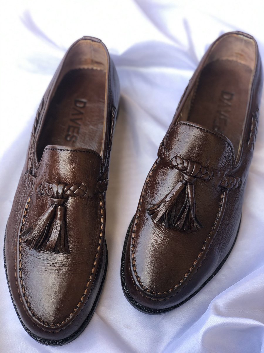 lucy_daves's tweet photo. We make men’s shoes too
Price: N15,000  for shoes
Slippers: N8000
https://t.co/FLHJcFVT2D
  
Kindly repost 🙏🏾
:
:
:
#BBNaijialockdown2020 #Ozone #BBErica #zarajkt48 #Erica #kidd
#leather #Mensfashion #madeinnigeria https://t.co/QzZ4KhomaL