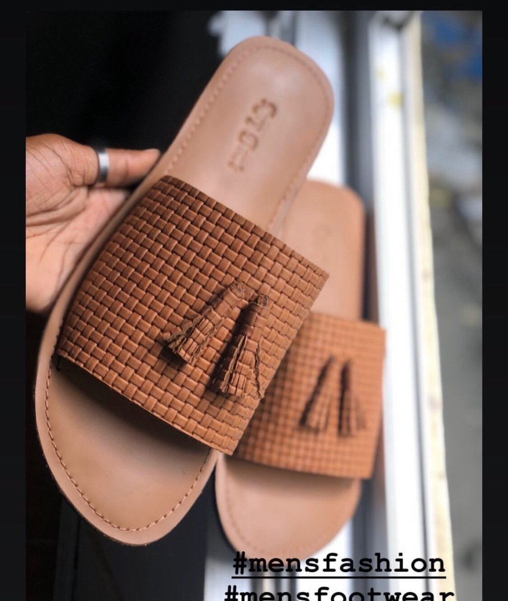 lucy_daves's tweet photo. We make men’s shoes too
Price: N15,000  for shoes
Slippers: N8000
https://t.co/FLHJcFVT2D
  
Kindly repost 🙏🏾
:
:
:
#BBNaijialockdown2020 #Ozone #BBErica #zarajkt48 #Erica #kidd
#leather #Mensfashion #madeinnigeria https://t.co/QzZ4KhomaL