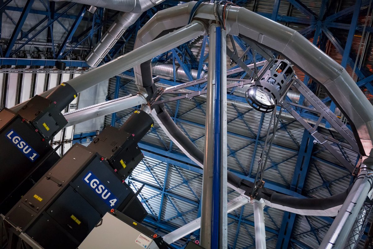 16/ Q: is this deformable mirror the big primary mirror of the telescope?A: no, it’s either the secondary mirror (the one you see in this image) or a smaller one within the scientific instrument itself. Not all telescopes have a deformable secondary mirror.ESO/E. Vernet