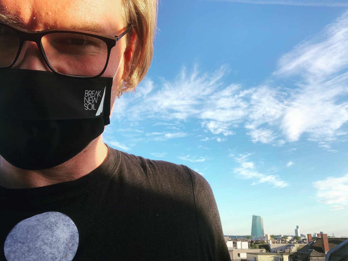 gregortresher's tweet photo. Got your mask yet? We donate 20% of the profit to a children‘s hospice in Stuttgart (https://t.co/XQq8bCRXe4)
Get yours here: https://t.co/jjoPZqR23x https://t.co/h8d6dUruWz