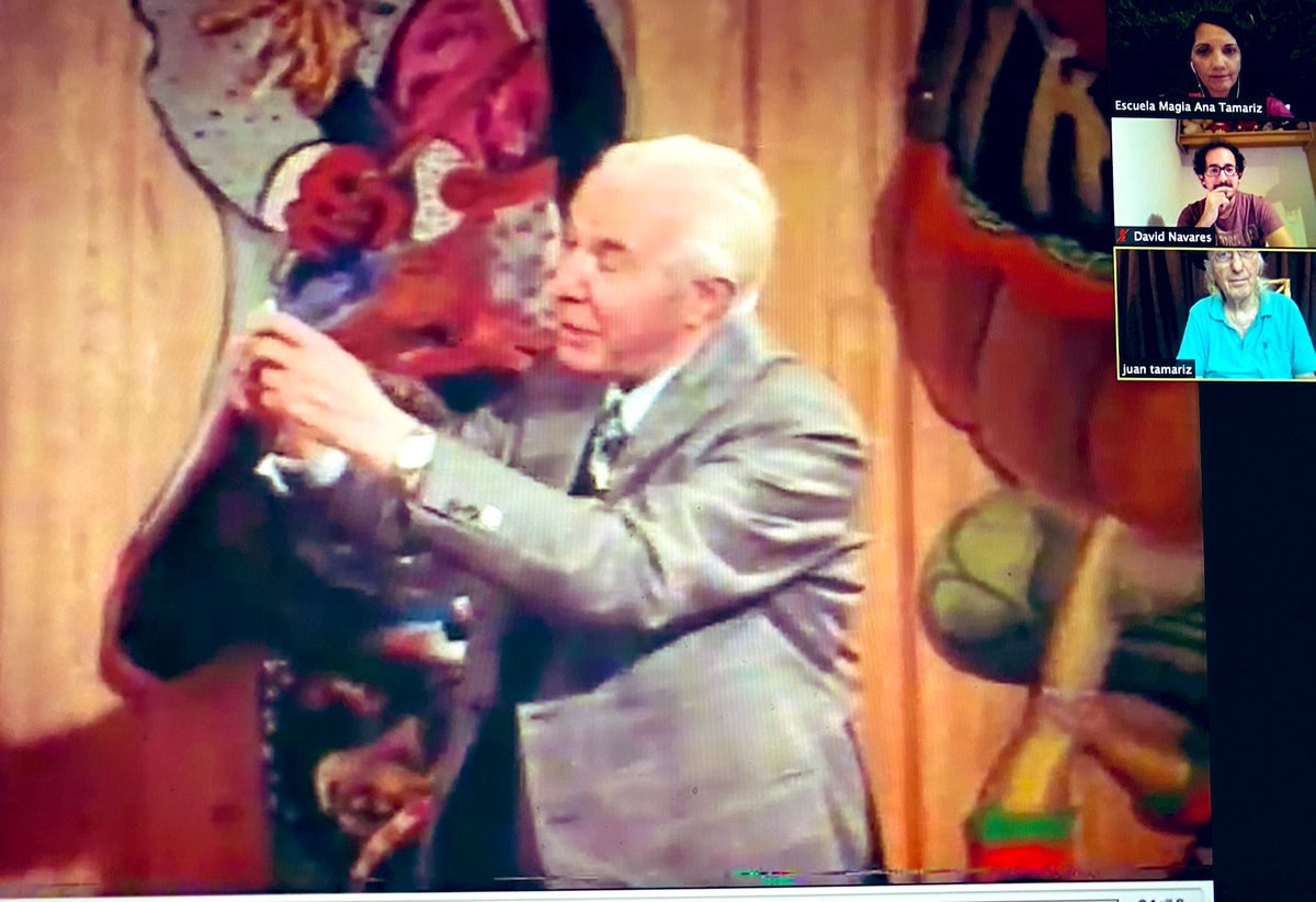 Clases Geniales, impartidas por magos geniales <a href="/JuanTamarizMago/">Juan Tamariz</a> y <a href="/PrestigioManuV/">Manu Vera</a> sobre magos geniales: Malini, #Frakson (en la foto), Dai Vernon, etc en La Gran Escuela de Magia “Ana Tamariz”

#clasesgeniales en La Gran #Escuela de #Magia “#AnaTamariz” #JuanTamariz #ManuVera