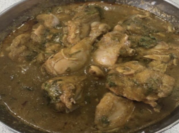 BrownIsNewBlack's tweet photo. Chicken curry is probably the most ubiquitous ‘Home-Style’ Pakistani dish. The #Dishoftheday is Murghi (hen) cooked slowly in a thick gravy. #YousafKitchen #Punjabifood #PakistaniRecipes https://t.co/uTBXZCV9Yh
