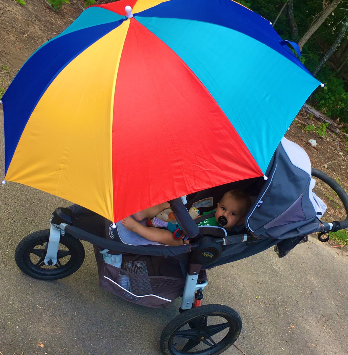 PC_CoachLopes's tweet photo. Worked all morning + department meeting. Lunch time hour walk with this dude. (Getting creative) - Now nap with quick workout & more work.
#WorkingFromHome #Parenthood #CoachingLife #NewReality #AppreciateToday #MassiveBlessing https://t.co/uIp701dTBk