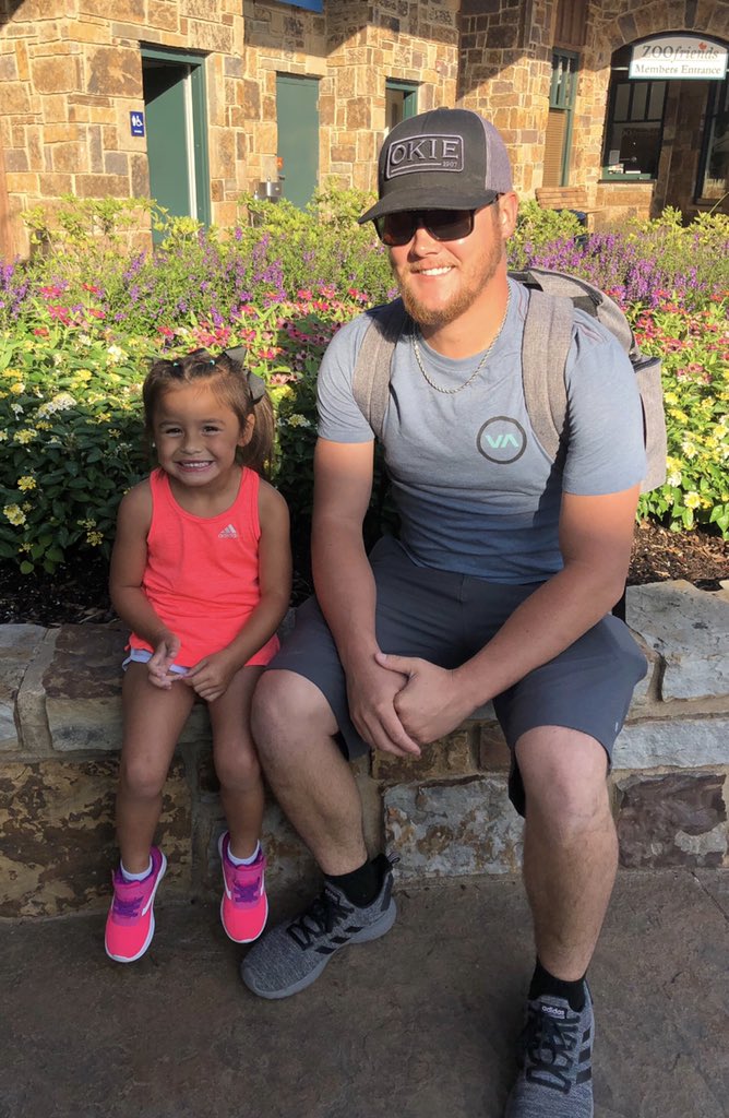 ml_webster's tweet photo. “We’re going to the ZOO?! Yaaaay!.....But I better not see a camel there. I like everything but camels.” https://t.co/vDgfNxHgKi