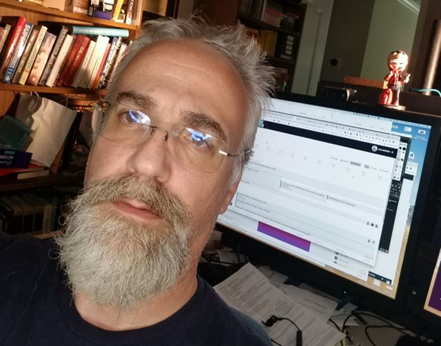 louharrison's tweet photo. Shay & I are getting ready for #SIGGRAPH2020 (for the purpose of SIGGRAPH Bingo, he's my pet π) https://t.co/KxdNJvJ9r6