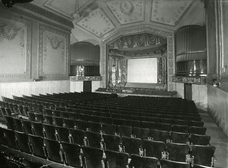 baylorenergy's tweet photo. In 1914, the Hippodrome Theatre opened to the public. Wacoans paid 10 cents to view the grand opening, which featured a live seal act, magic show, and 5-piece orchestra. As popularity of moving pictures grew, the Hippodrome began to replace live acts with silent films. #tbt https://t.co/kSzIB6oyDk