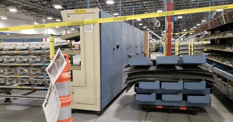 The president of the Portland chapter of the American Postal Workers Union says 6 machines that sort ballots have been removed at the Portland sorting facility. Another flatline sorter was also removed, according to him. That machine sorts things like magazines (Pic from  @ABC)
