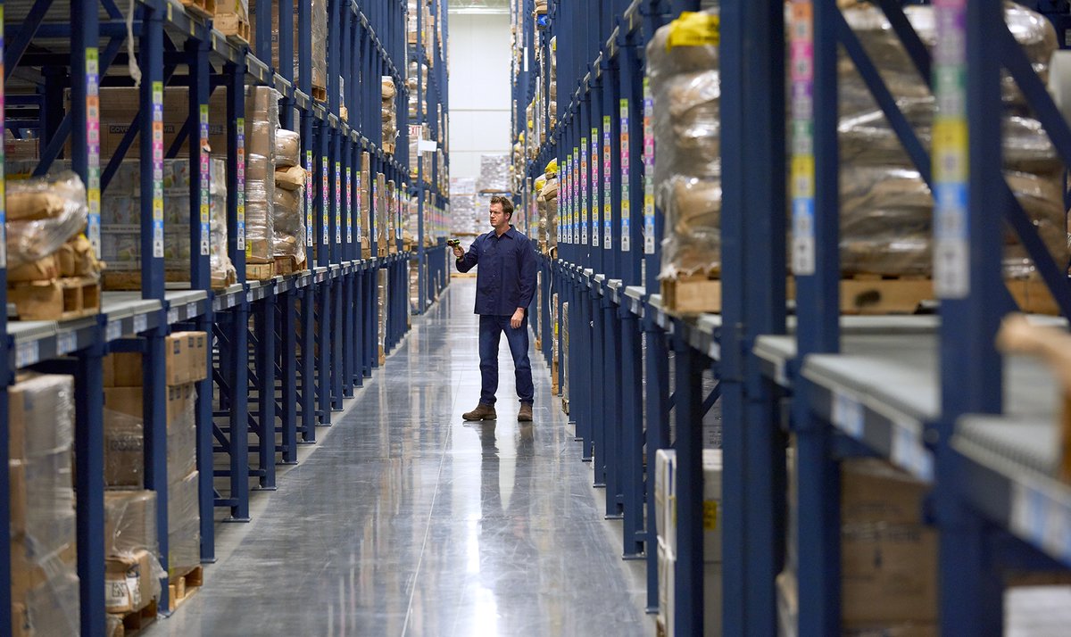CraneFork's tweet photo. Having a #WMS can make it faster and easier to identify and track returned items, providing complete visibility—so inventory is never lost—and control over the #warehouse throughout the entire reverse #logistics process. https://t.co/v2FROQljs3 #inventory #SupplyChain https://t.co/LGXS4e2bTc