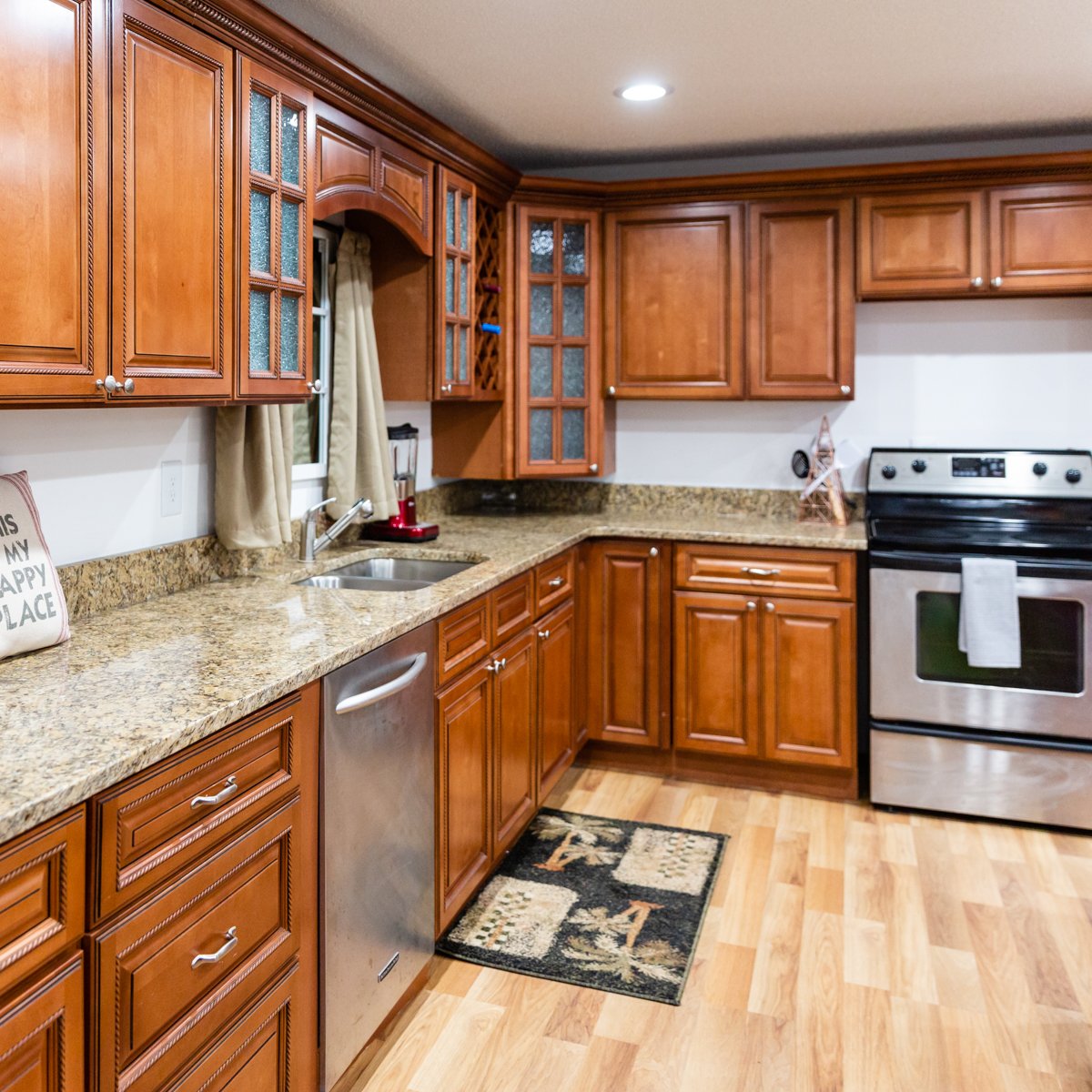 You deserve only the best when it comes to appliances in your home. From purchase to installation, we're here to make that happen.