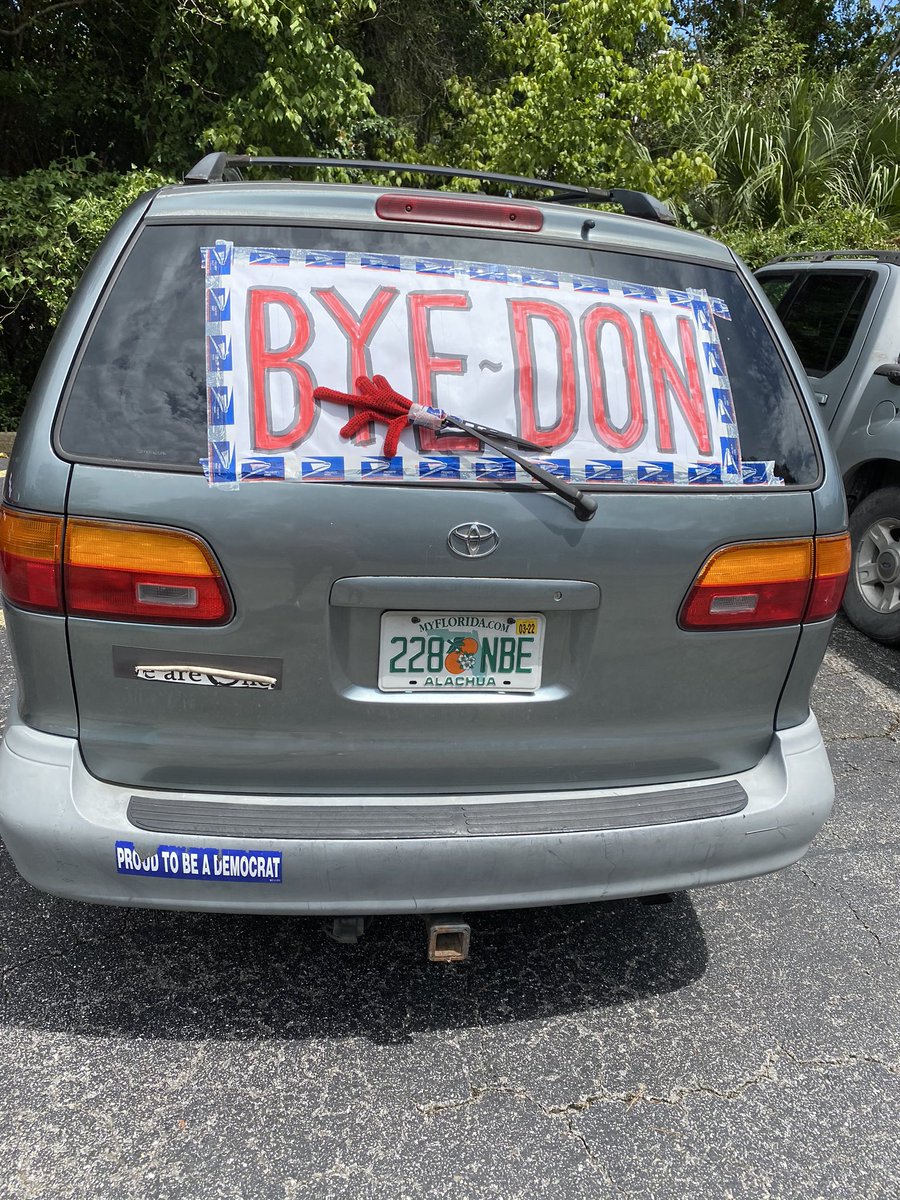 PhilDoddsfl03's tweet photo. Ridin 4 Biden w/@KayserEnneking !
#Gainesville https://t.co/2aLymVgtFI