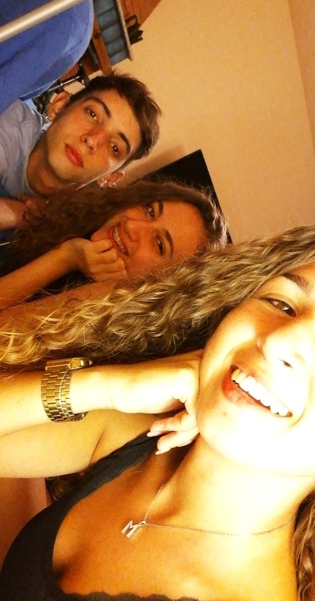 Eyyy, que os quiero un montón!!!!!!@maaraa_29 <a href="/zezarsan/">César</a>