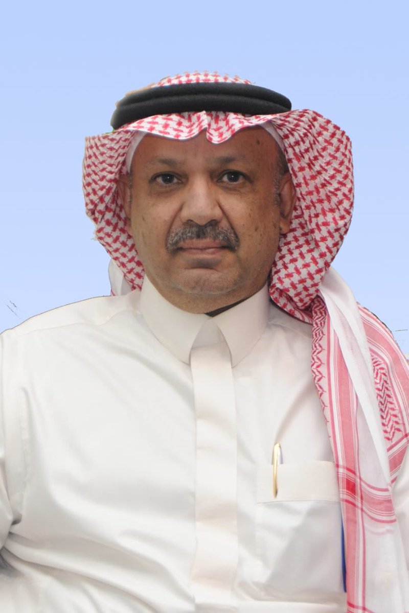 نبارك لسعادة الاستاذ الدكتور /ناصر بن عقيل كدسه بمناسبة صدور قرار معالي وزير التعليم بتجديد تعيين سعادته عميدا لكلية الاقتصاد والادارة لمدة عامين .. سائلين المولى عز وجل له بالعون والسداد