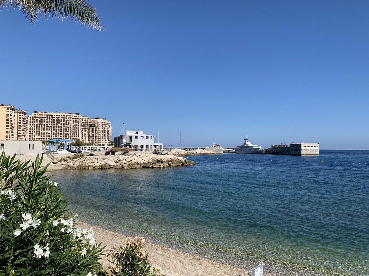 Découverte du Cap d’ail et de la baie de Monaco... une eau à 27 degrés et une baignade dans un cadre unique! <a href="/gregorymassenat/">Grégory Massénat</a> comme toi je suis tombé amoureux de la Riviera